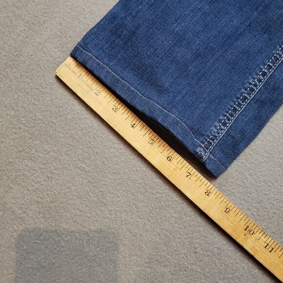 Authentic by Silver Jeans The Curvy High Rise Bootcut Jean Size 8 - Picture 12 of 12